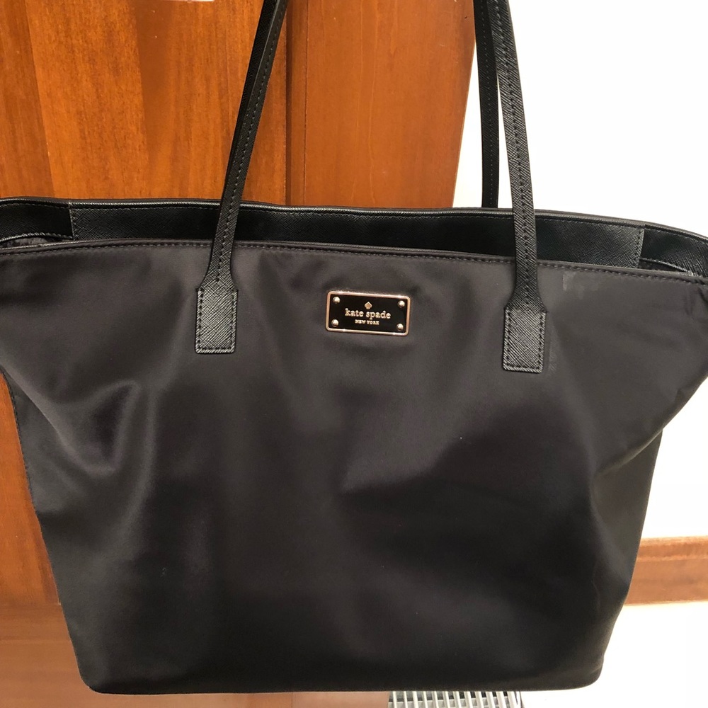 Black Kate spade purse